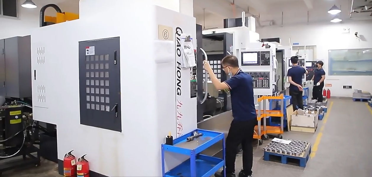 Dongguan Zhongwei Metal Products Co., Ltd Produktionslinie des Herstellers