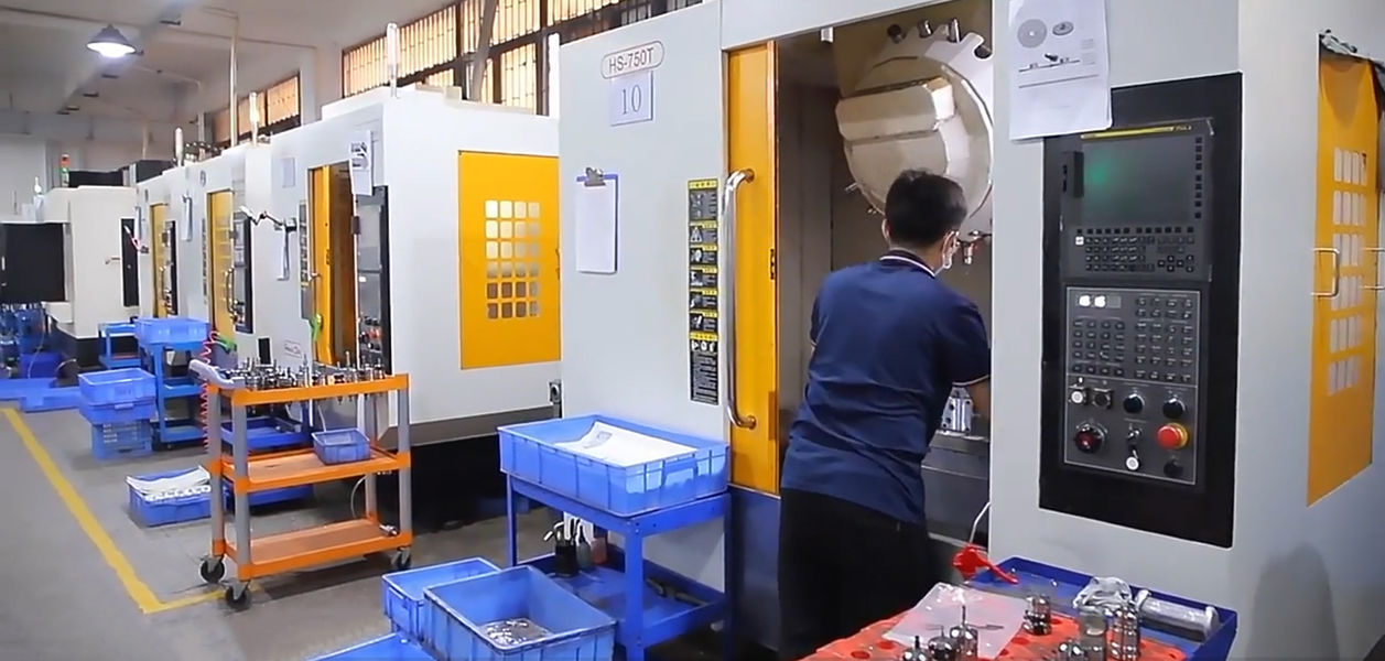 Dongguan Zhongwei Metal Products Co., Ltd Produktionslinie des Herstellers