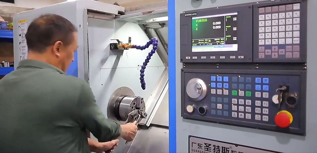 Dongguan Zhongwei Metal Products Co., Ltd Produktionslinie des Herstellers