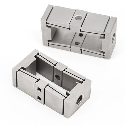 Teile aus Kohlenstoff-Edelstahl-Titan-Legierung Aluminium-Legierung CNC-Bearbeitung Fräsen Dienstleistungen