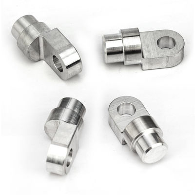 Spezialisierte Hochpräzisionsbearbeitung von Titanlegierung Edelstahllegierung Automobilmetallteile