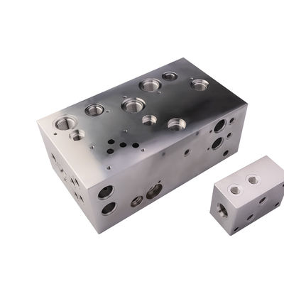 Luftfahrttechnische Aluminiumlegierung Hydraulikspulver Mehrkanal-Integrierte Konstruktion Baumaschinen Hochdruckstromversorgung